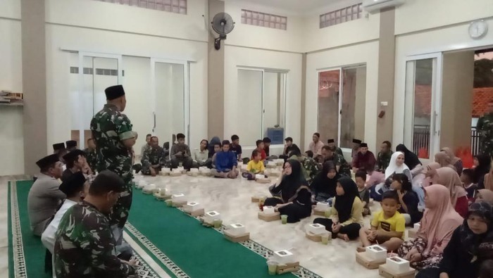 Jalin Soliditas, Kodim Bogor Gelar Buka Puasa Bersama Korban Kebakaran Munisi