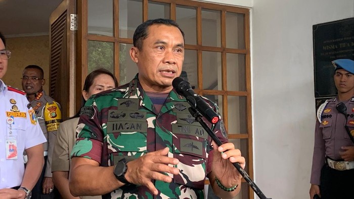 Pangdam Jaya Mayjen TNI Mohamad Hasan.