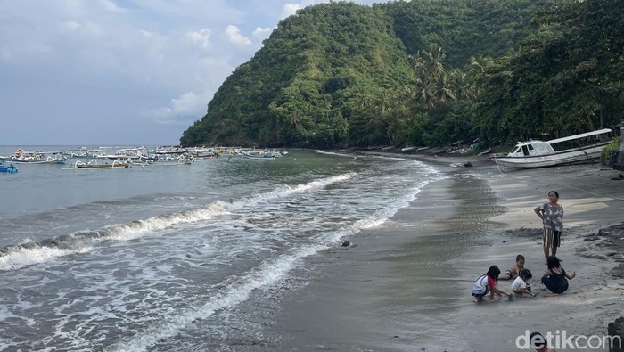 Pantai Labuan Amuk di Karangasem, Bali