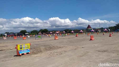 Kesiapan Kargo Gilimanuk untuk antisipasi antrian menuju Pelabuhan Gilimanuk saat arus mudik tahun 2024, Minggu (31/3/2024). (I Putu Adi Budiastrawan/detikBali).