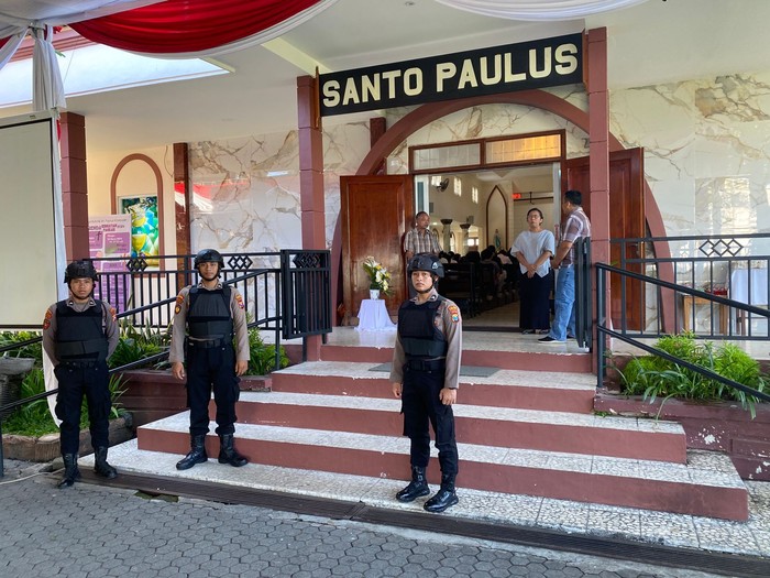 polres probolinggo pengamaman paskah