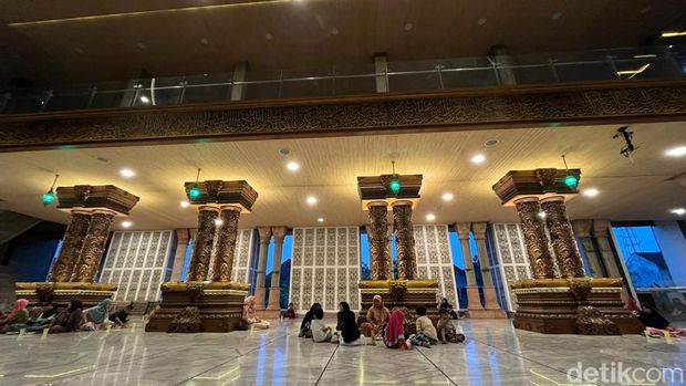 Potret kemegahan Masjid Darussalam Mojokerto yang kini sudah berusia 131 tahun