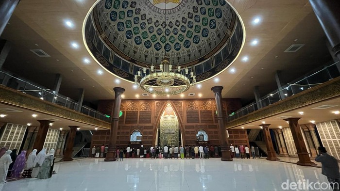 Potret kemegahan Masjid Darussalam Mojokerto yang kini sudah berusia 131 tahun