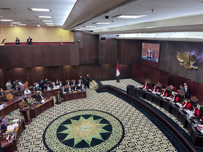 Sidang MK pada Senin (1/4/2024)-(Anggi/detikcom)