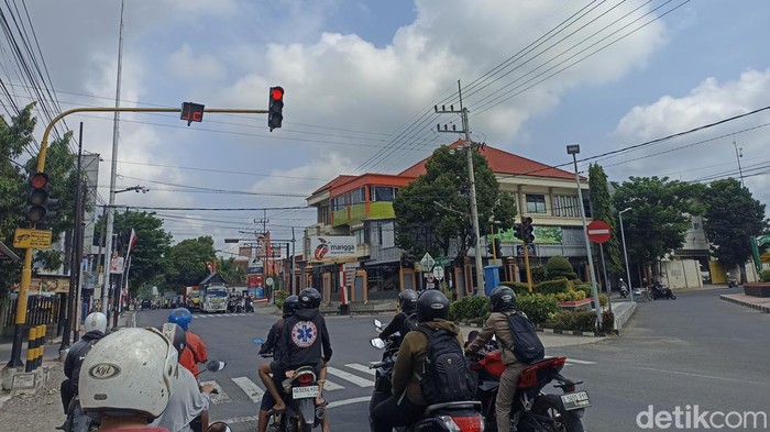 Simpang empat Pakunden Blitar