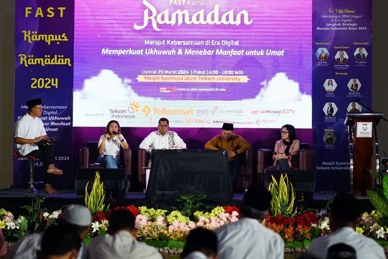 Persoalan talenta digital berkualitas ini dibahas oleh Telkom Group di acara Kampus Ramadhan FAST (Forum Alumni Universitas Telkom) 2024 di Telkom University, Jumat (29/3/2024).