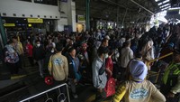 KAI Daop 6 Yogyakarta secara bertahap menyediakan sebanyak 24 kereta api tambahan.