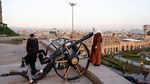 Tembakan Meriam Tandai Buka Puasa di Erbil Irak