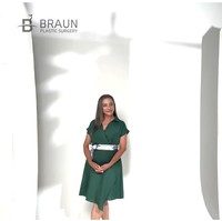Prosedur dilakukan sekaligus dan dua hari setelahnya ia sudah mulai membuka perban.  Foto: YouTube BRAUN Plastic Surgery Korea