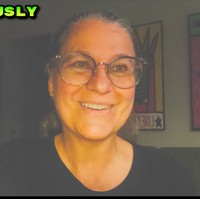 Banyak orang dari berbagai negara datang ke Korea Selatan untuk operasi plastik. Seorang wanita asal Amerika Serikat bernama Evie baru-baru ini terbang ke sana dan melakukan serangkaian tindakan estetika. Foto: YouTube BRAUN Plastic Surgery Korea