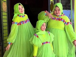 Viral Baju Lebaran Heboh Warna Hijau Muda Menyala, Bikin Netizen Silau