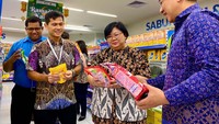Mall Director Istana Plaza (IP), Lis Pandanwangi menyampaikan pembukaan Hyfresh ini kami harapkan dapat memberikan kemudahan dan pilihan berbelanja bagi masyarakat khususnya mendekati perayaan Paskah, kebutuhan selama Ramadan dan juga kebutuhan menyambut perayaan hari Raya Idul Fitri.  