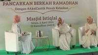 #AksiCantik merupakan kegiatan pemberdayaan perempuan yang ditujukan kepada para santri putri dan juga para remaja perempuan di Tanah Air.
