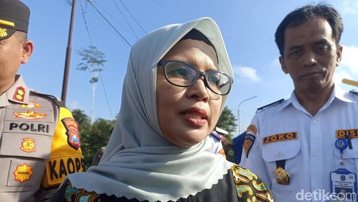 Bupati Blitar Rini Syarifah