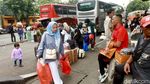 H-8 Lebaran, Terminal Kampung Rambutan Mulai Ramai Pemudik