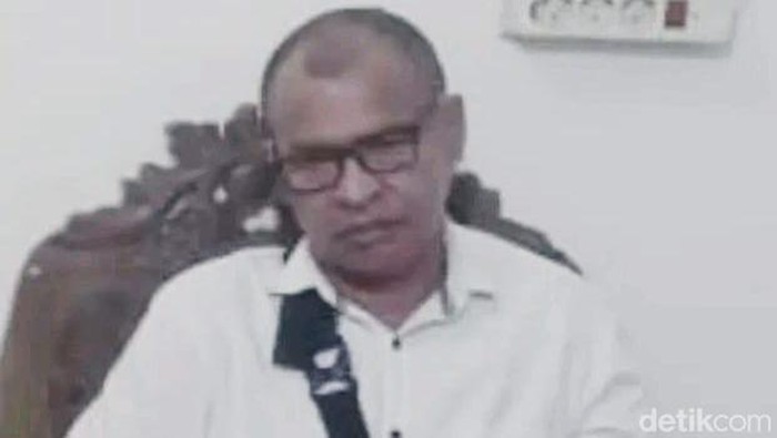 Iptu Dalfis Hadjo.