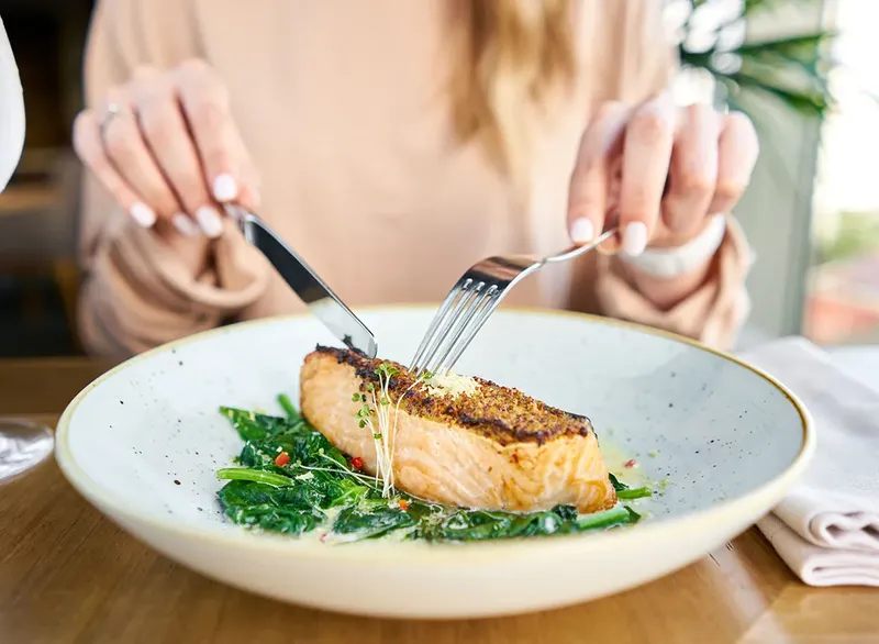 Lagi Patah Hati? 5 Makanan Enak Ini Bisa Bantu Pulihkan Rasa Sedih