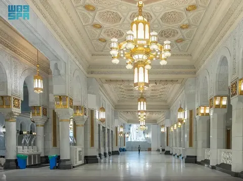 Masjidil Haram diterangi lebih dari 120 ribu lampu.