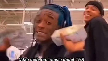 Udah gede dapet THR? Malu sih, tapi mau banget. Foto: Facebook/ahmad.amrikal