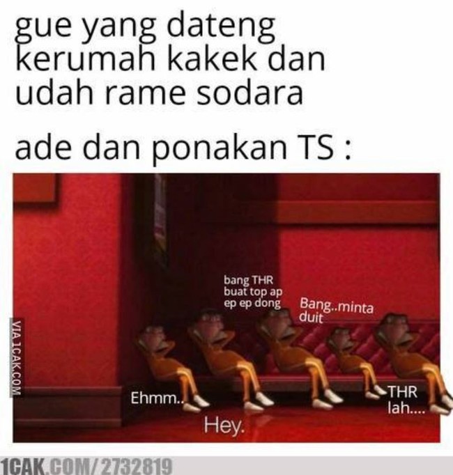 Penampakan yang biasa ditemui saat hari Lebaran di rumah saudara. Pasti udah banyak yang ngumpul siap minta THR. Foto: 1cak.com