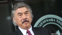 Setidaknya, tim PDI memohonkan empat hal diputuskan pengadilan ketika menggugat KPU ke PTUN. Tim PDI meminta pengadilan memerintahkan tergugat untuk menunda pelaksanaan keputusan KPU Nomor 360 tahun 2024 tentang Penetapan Hasil Pemilu Presiden dan Wakil Presiden, anggota DPR, DPRD, DPD, dan seterusnya.