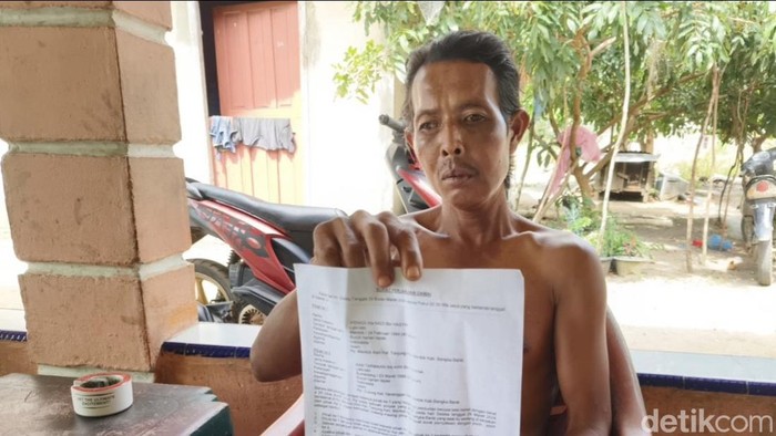 Nelayan di Bangka ngaku dituduh curi besi hingga dianiaya 10 orang.