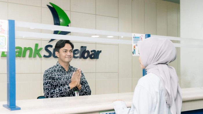 Pelayanan di Bank Sulselbar.