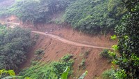 Jalur yang diperlebar dilakukan hingga 2,5 kilometer.