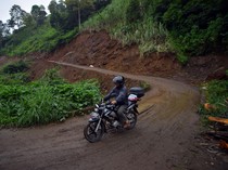Pelebaran Jalur Evakuasi Bencana Gunung Marapi