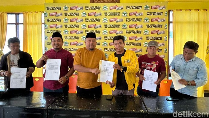 Pengurus Golkar Parepare mengajukan surat pengunduran diri.