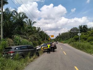 Detik-detik Mobdin Kapolsek Gelumbang Adu Banteng di Muara Enim