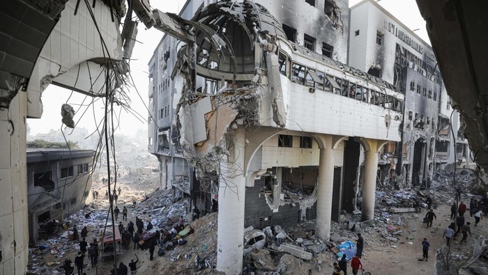 Israel Lepaskan Puluhan Warga Palestina, Termasuk Pimpinan Rumah Sakit Terkemuka Gaza