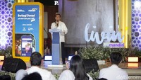 Bank Mandiri meluncurkan fitur Livin Sukha Donasi di Bintaro Xchange, Tangerang Selatan, Selasa (2/4/2024). Fitur anyar yang dirilis di Livin by Mandiri ini melengkapi layanan digital perseroan untuk memudahkan dan menghadirkan solusi donasi kemanusiaan kepada nasabah.