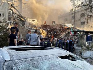 Bertambah, 16 Orang Tewas Akibat Serangan Israel terhadap Konsulat Iran