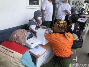 Ratusan Sopir di Terminal Arjosari Malang Tes Kesehatan Jelang Mudik Lebaran