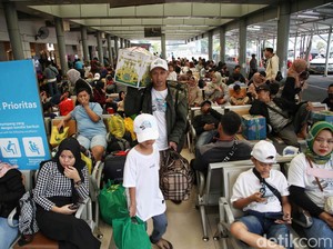 H-5 Lebaran, 26.479 Penumpang Berangkat dari Stasiun Pasar Senen Hari Ini