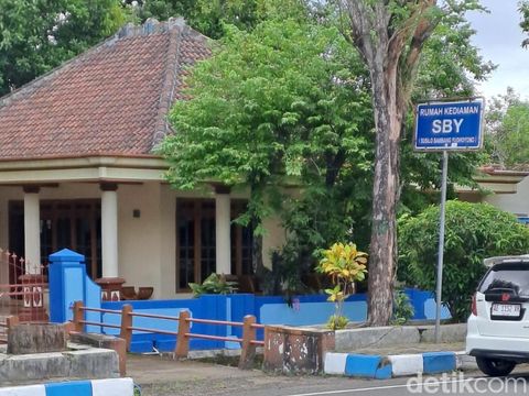 Sudjianto bersama keluarga memilik mudik lebih awal ke Madiun, Jawa Timur. Mereka sehingga bisa berwisata hingga kulineran di momen curi start mudik ini. (dok Pribadi/Sudjianto)