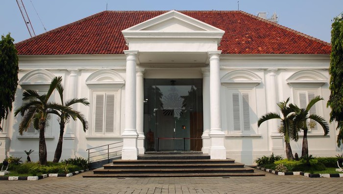 Tampak Depan Galeri Nasional Indonesia Tampak Depan Galeri Nasional Indonesia