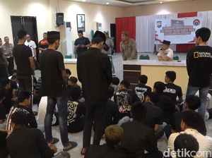 58 Pelajar di Makassar Konvoi Modus Bagi Takjil Diamankan, 53 Motor Ditilang