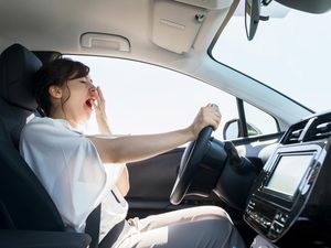Awas Risiko Fatal Microsleep Saat Mudik, Ini Saran Dokter untuk Mencegahnya
