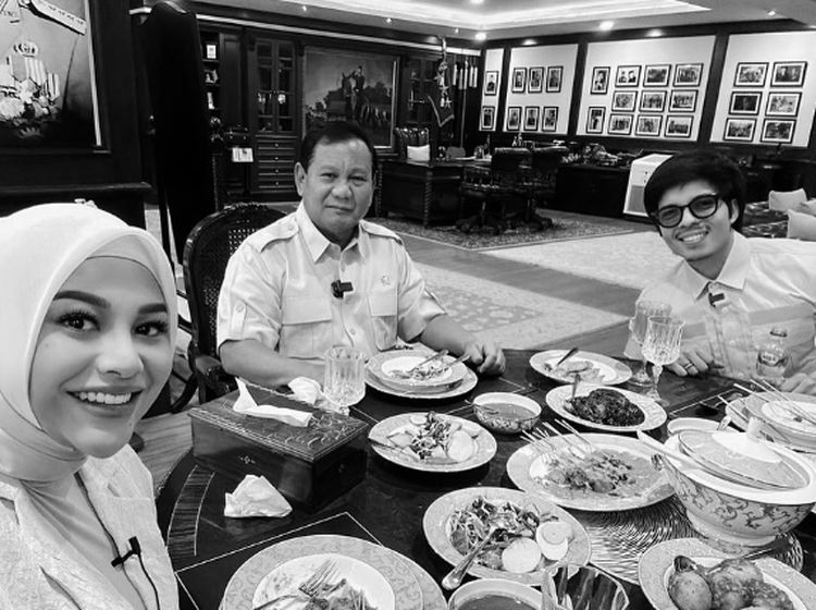 Atta Halilintar Saat Makan Bareng Prabowo hingga Dinner di Pecel Lele