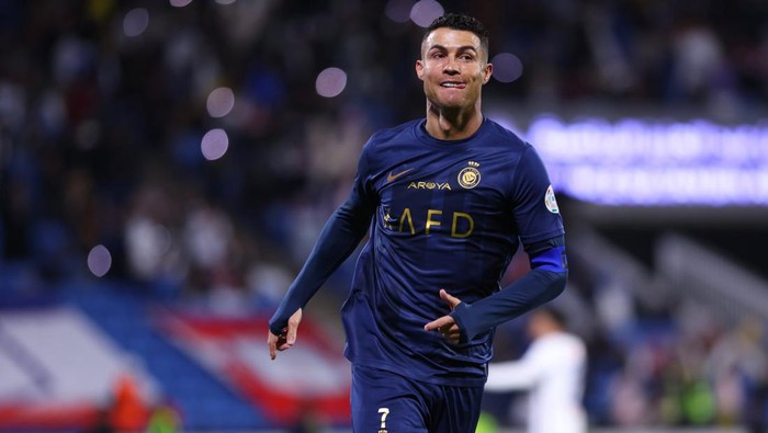 Al Nassr melakoni laga tandang ke markas Abha pada pekan ke-26 Saudi Pro League, Rabu (3/4/2024) dini hari WIB. Cristiano Ronaldo turun sebagai starter dan memimpin The Global Club dengan ban kapten di lengan.