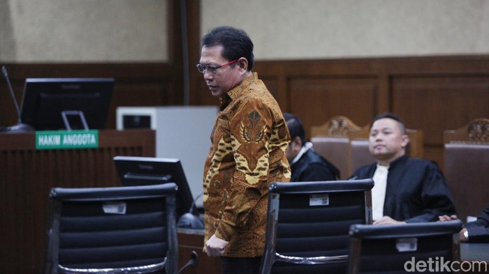 Sekretaris Mahkamah Agung (MA) nonaktif, Hasbi Hasan divonis 6 tahun penjara. Hakim menyatakan Hasbi terbukti melakukan tindak pidana korupsi dalam pengurusan perkara di lingkungan MA, Rabu (3/4/2024).