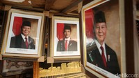 Foto tersebut diketahui belum resmi yang biasanya dikeluarkan oleh Kementerian Sekretariat Negara RI melalui website resmi.  