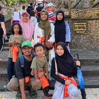 Hanan Attaki jarang membagikan kehidupan keluarganya. Hanan dan Haneen sama-sama fokus untuk berdakwah dan mendirikan Pemuda Hijrah. Foto: Dok. Instagram @haneenakira.