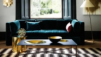Penggunaan pola geometris juga menjadi ciri rumah gaya retro. Foto: Future / Damian Russell via Homes & Gardens