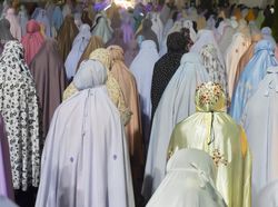 Tata Cara Sholat Idul Fitri dan Bacaannya