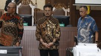 Sidang lanjutan kasus dugaan penerimaan gratifikasi dan pemerasan anak buah total Rp 44,5 miliar dengan terdakwa mantan Menteri Pertanian (Mentan) Syahrul Yasin Limpo (SYL), kembali digelar. Ada tiga saksi yang dihadirkan jaksa KPK dalam persidangan hari ini.