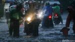 Jalan Kemang Raya Tergenang Sore Ini
