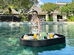 7 Potret Terbaru Julie Estelle yang Makin Cantik dan Langsing Setelah Lahiran